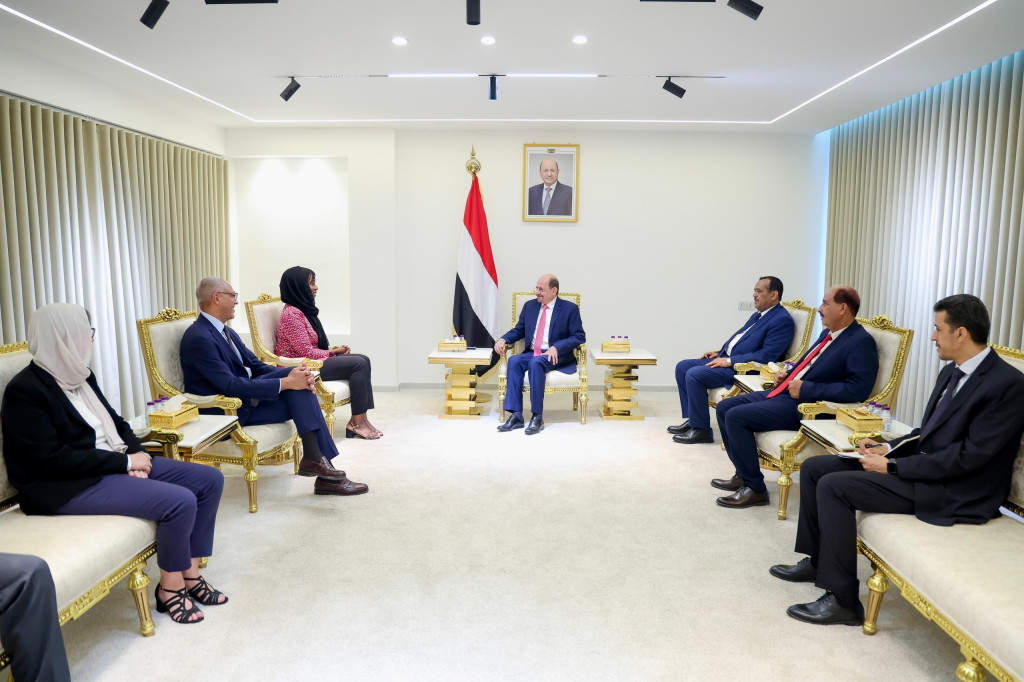 رئيس الوزراء وزير الخارجية يستقبل في عدن وفد مكتب تنسيق الشؤون الإنسانية بالأمم المتحدة برئاسة مديرة قسم الاستجابة للأزمات